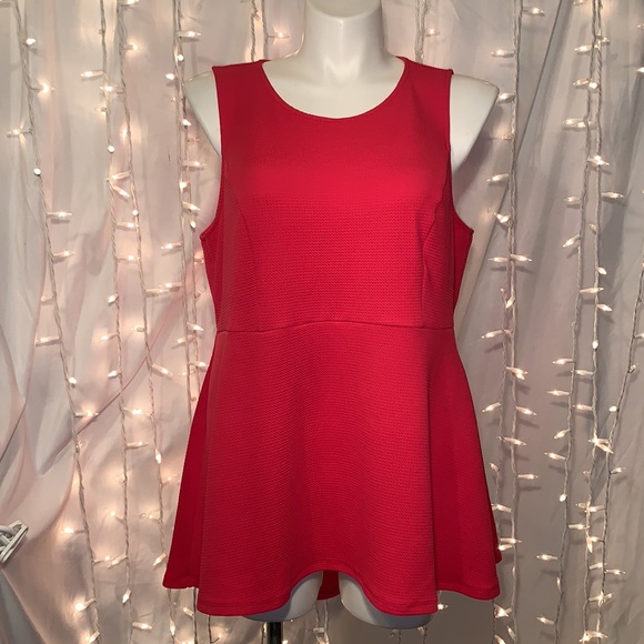 🆕 TORRID ⭐️ Textured Ponte Hi-Low Peplum Blouse - Picture 4 of 13